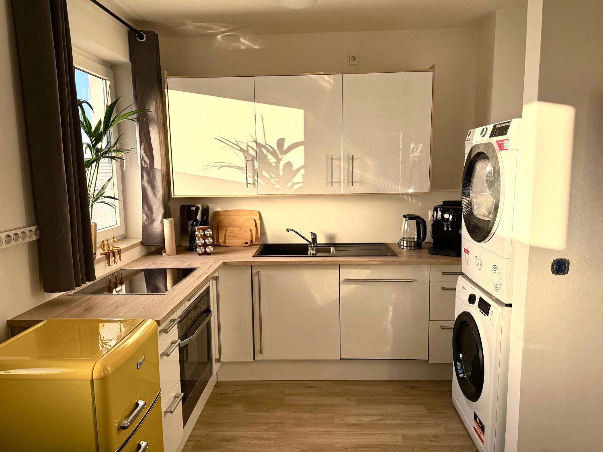 Yay - 65M2 Apartment Am Bahnhof - Smart Tv - Internet - Kaffee - Waschmaschine - Trockner Mühldorf Exterior foto
